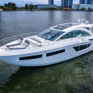 NEW 2020 CRUISERS YACHTS CANTIUS