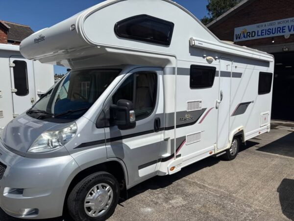 2013 Elddis Majestic 180