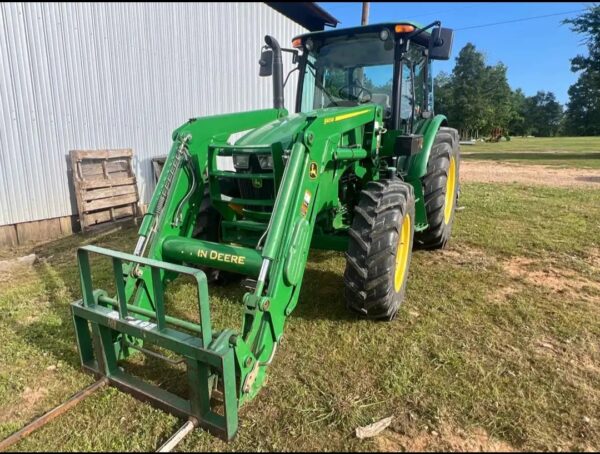 2019 John Deere 5090M MFWD Cab Tractor