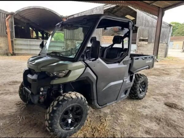 Can-Am Defender HD5
