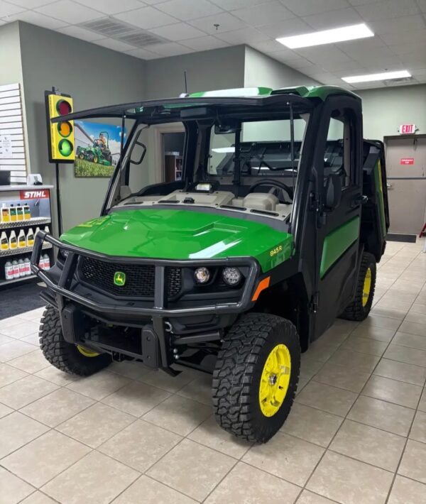 2025 JOHN DEERE XUV 845R Premium Cab